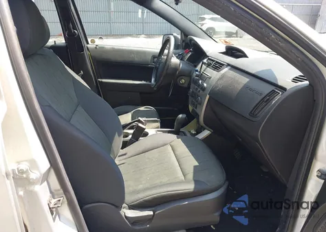 2011 Ford Focus Se z USA, uszkodzony, nr VIN 1FAHP3FN2BW109763